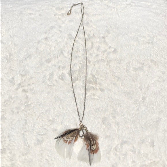 2/$10 Like NEW Boho Chic Necklace - Picture 1 of 2